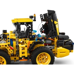 Klocki LEGO 42209  Ładowarka kołowa Volvo L120 Electric TECHNIC